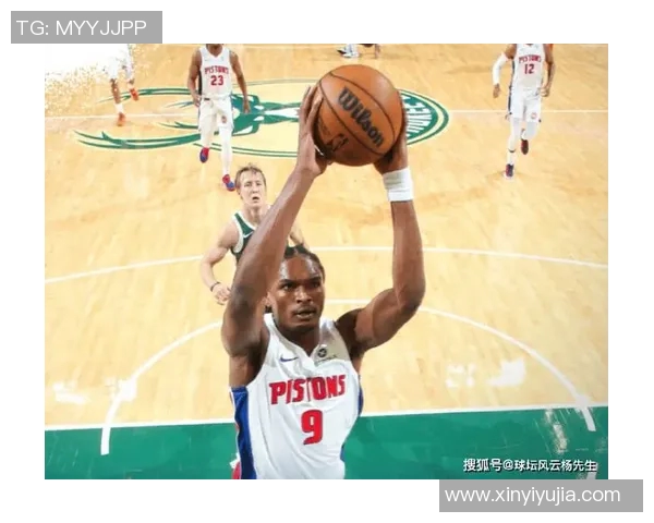 首节结束活塞VS雄鹿 比分30-26活塞领先