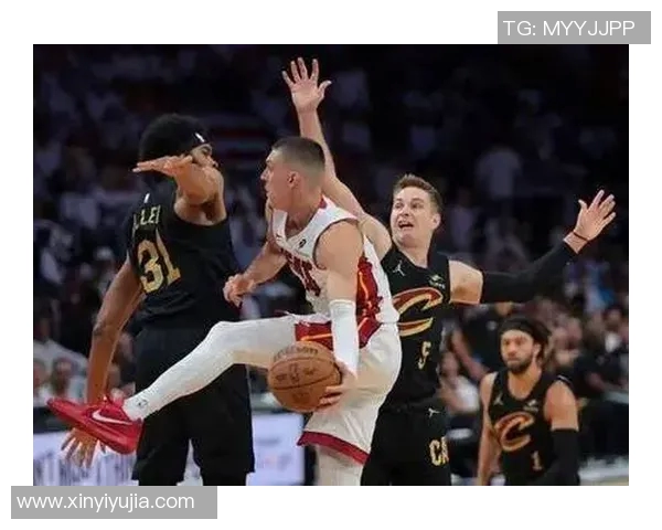 斯波：希罗身体感觉不对劲所以让他缺阵 明天会重新评估